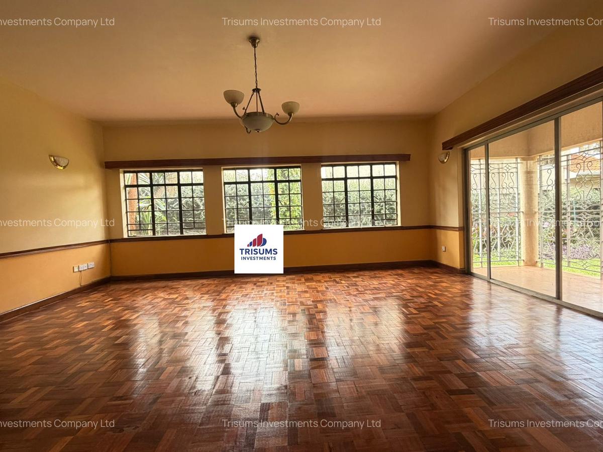 5 Bed House with En Suite in Runda - 16