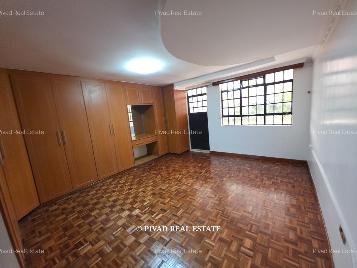 5 Bed House with Garden in Runda - 5