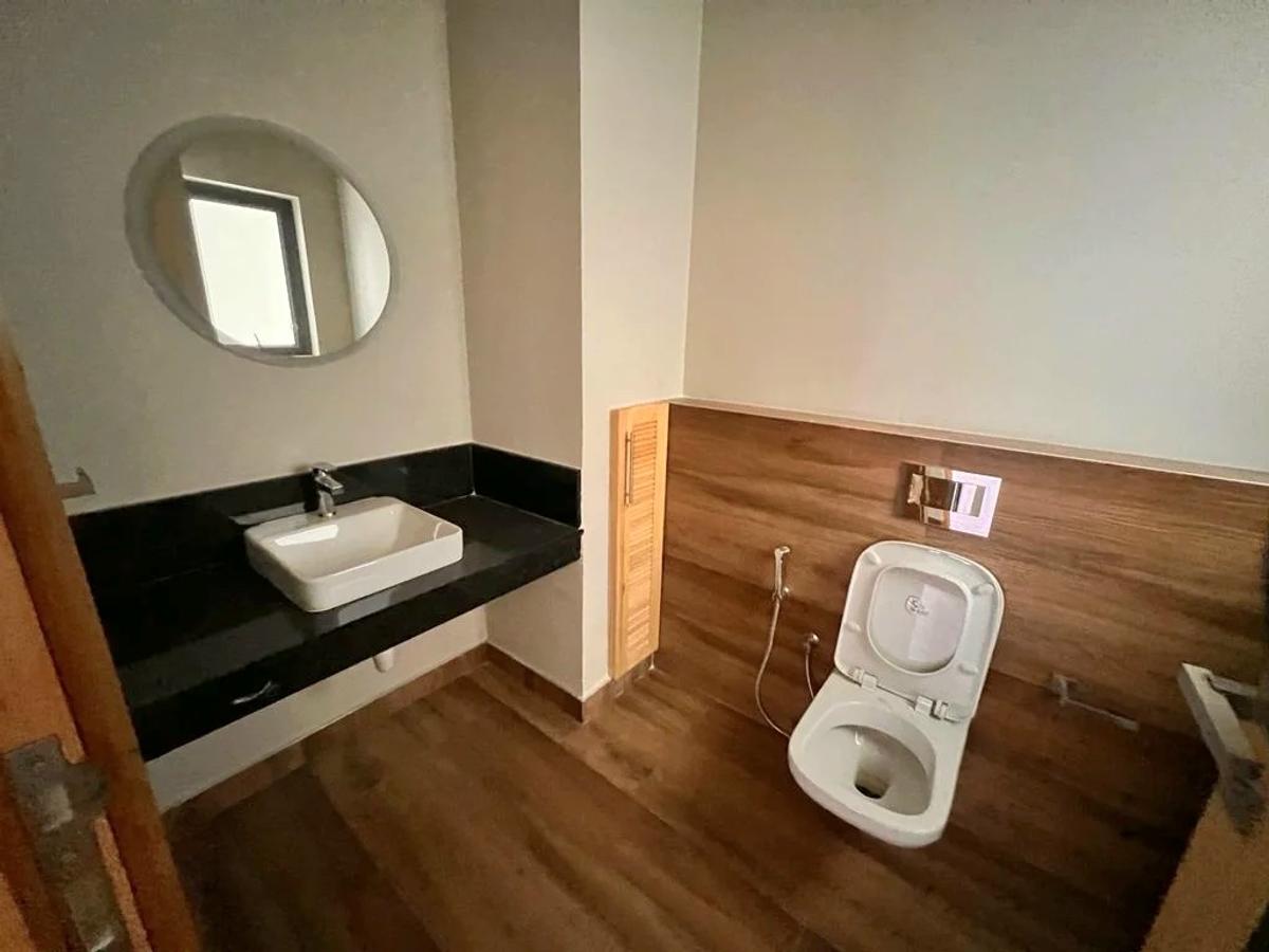 3 Bed Apartment with En Suite at Mandera Road - 12