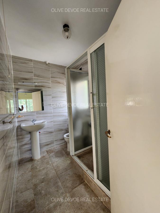 3 Bed Apartment with En Suite in Parklands - 4