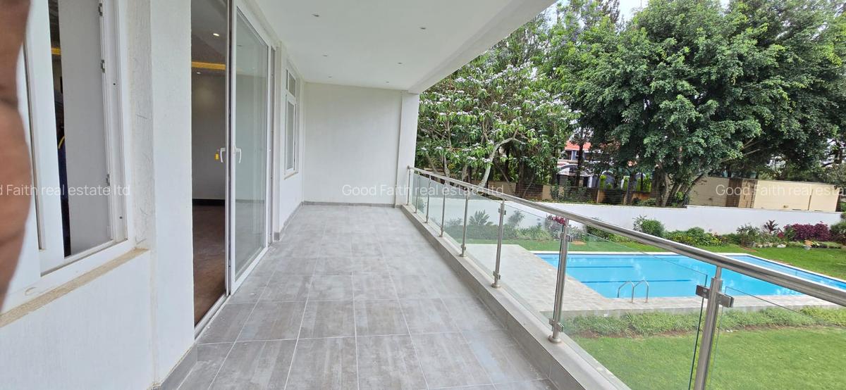 5 Bed House with En Suite in Runda - 18