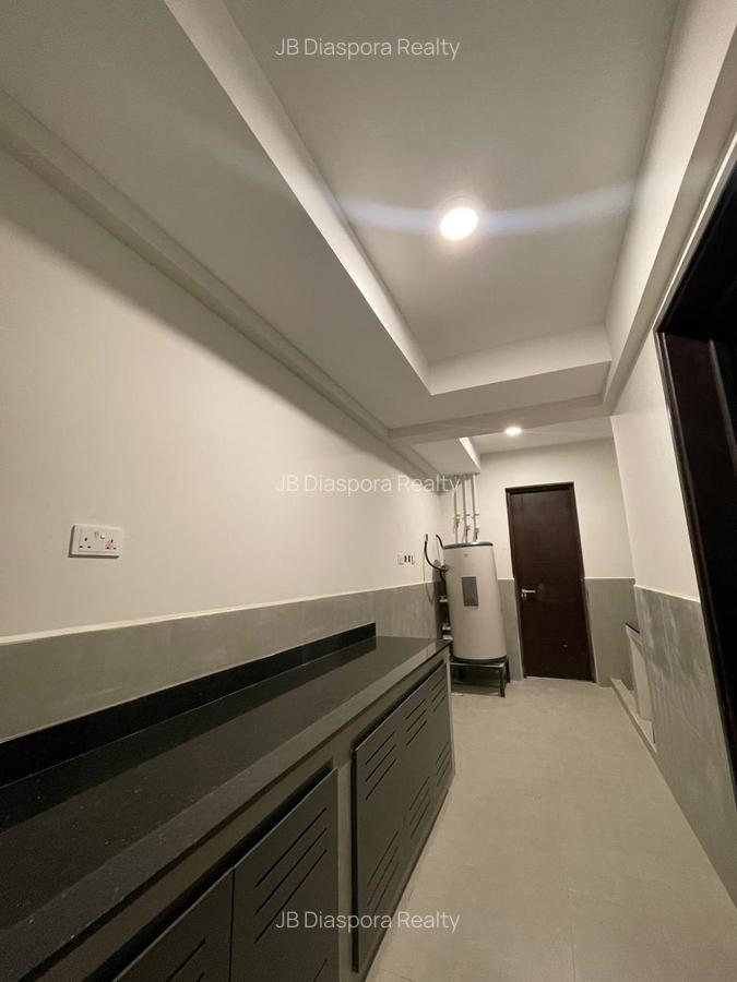 5 Bed Apartment with En Suite at General Mathenge - 2