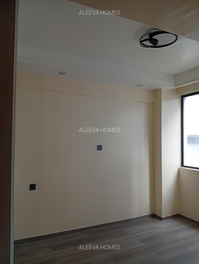 2 Bed Apartment with En Suite in Lavington - 12