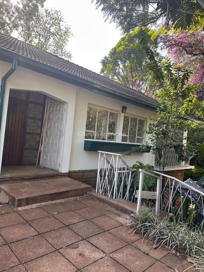 5 Bed House with En Suite in Spring Valley - 1
