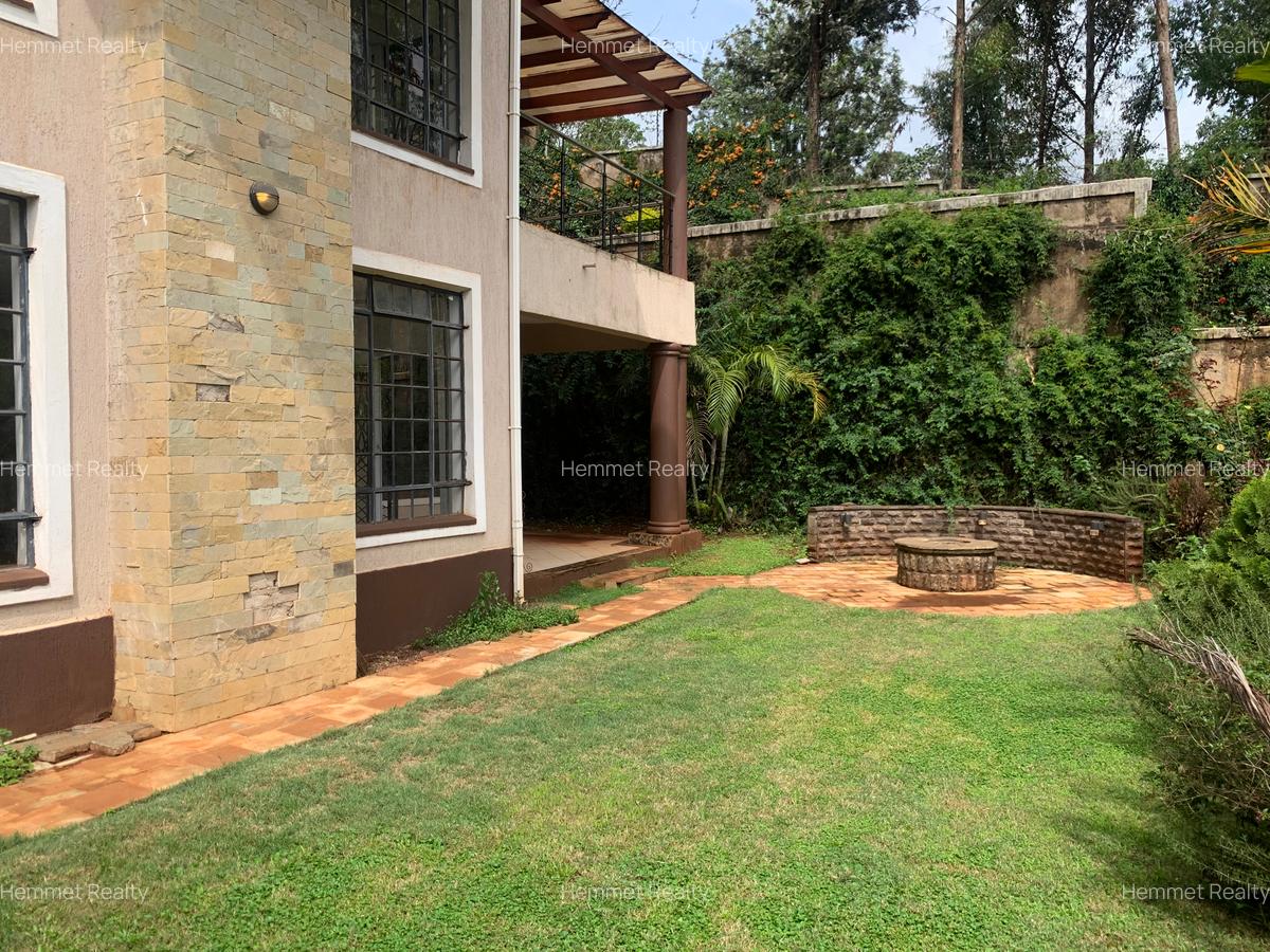 5 Bed Townhouse with En Suite in Kitisuru - 14