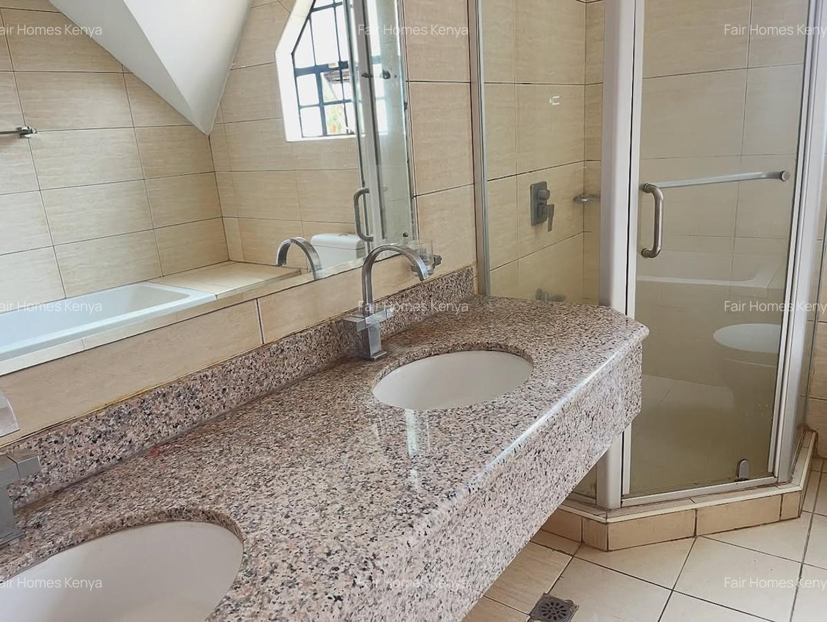 4 Bed Townhouse with En Suite at Chalbi Drive - 12