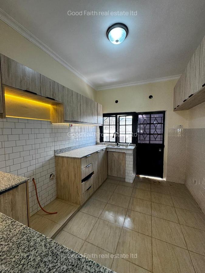 4 Bed Townhouse with En Suite in Karen - 7