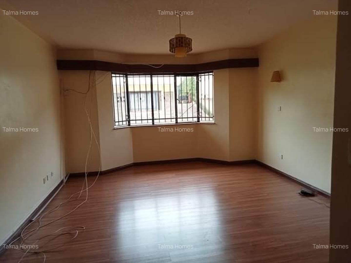 4 Bed Townhouse with En Suite at Westlands - 12