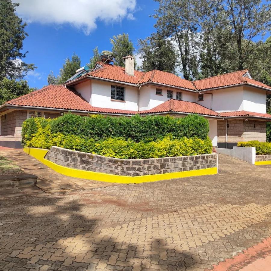 5 Bed House with En Suite at Runda - 3