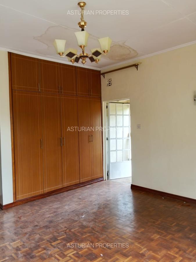 4 Bed Townhouse with En Suite in Karen - 14