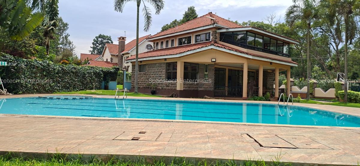 4 Bed Townhouse with En Suite in Lavington - 3