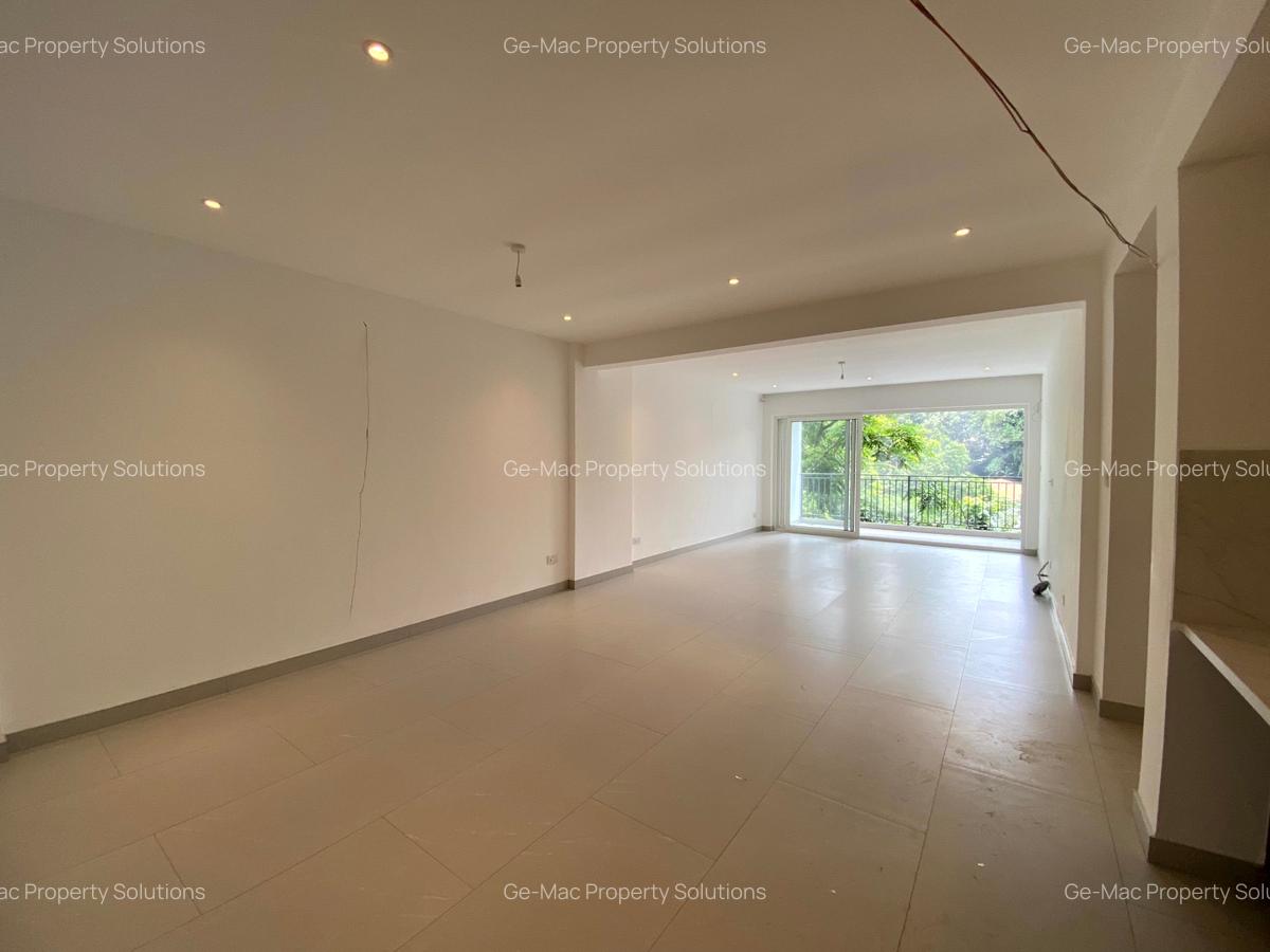 5 Bed Apartment with En Suite in General Mathenge - 3