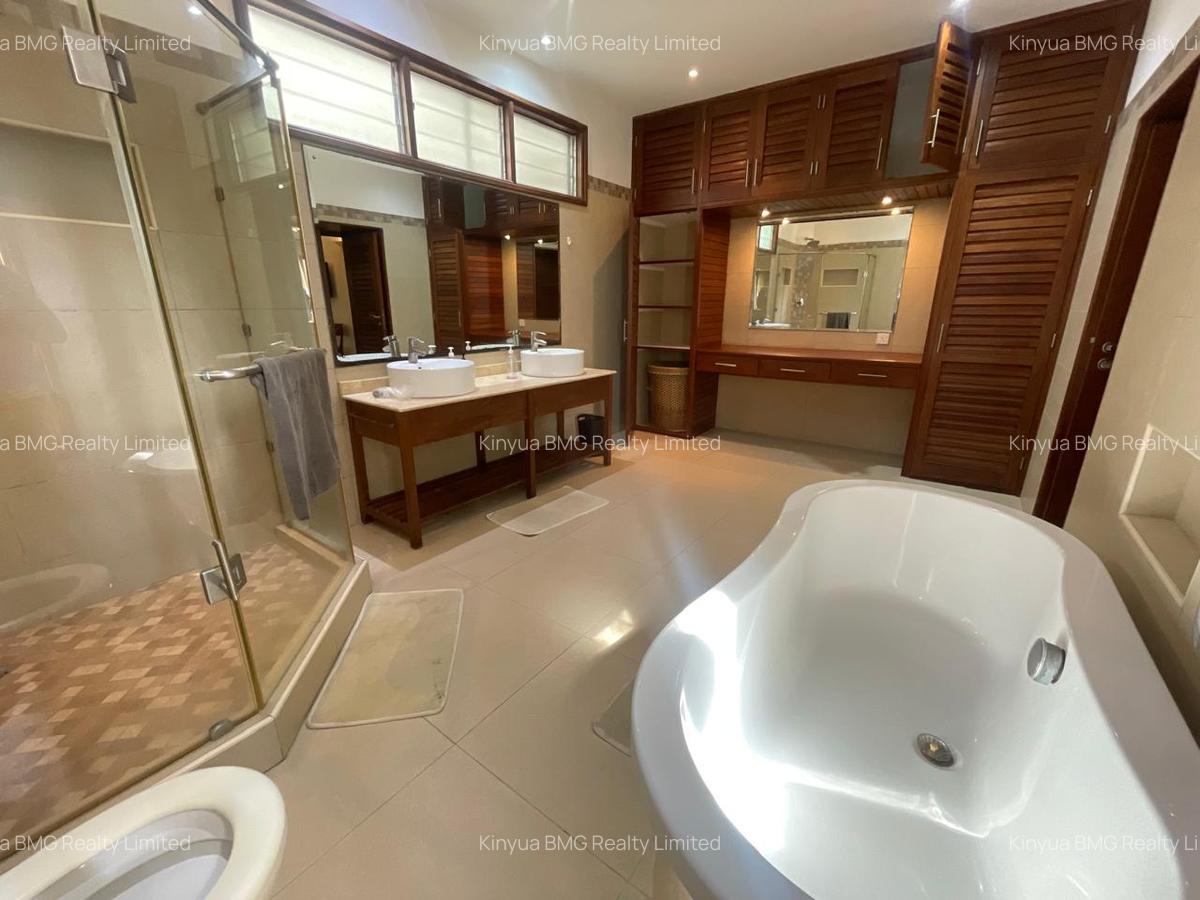 Serviced 3 Bed Apartment with En Suite in Nyali Area - 5