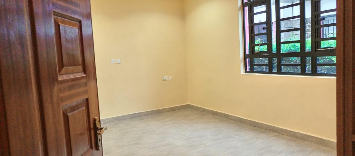 3 Bed Villa with En Suite in Kenyatta Road - 8