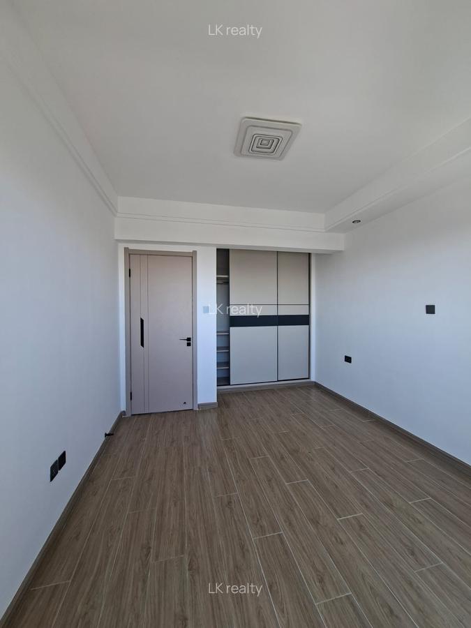 5 Bed Apartment with En Suite at George Padmore - 10