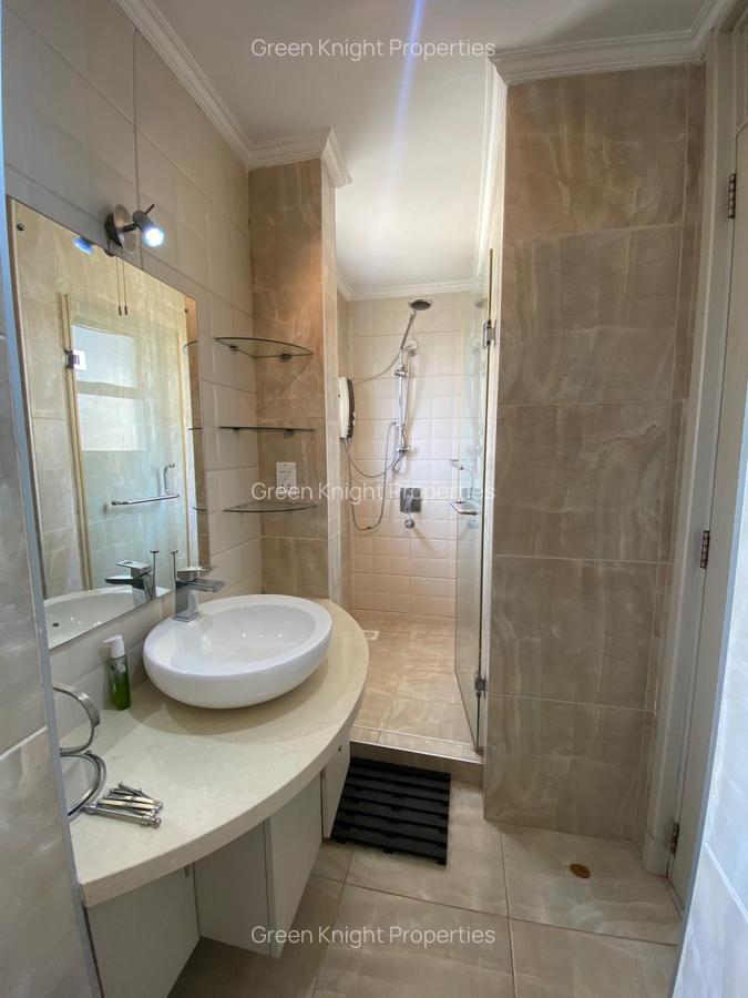 Serviced Studio Apartment with En Suite in Lavington - 5