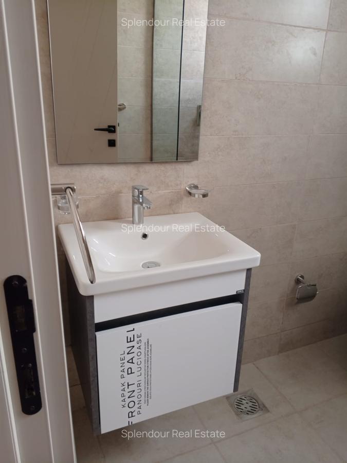 Bedsitter in Kilimani - 6