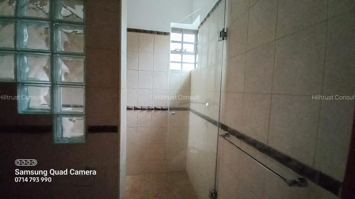 5 Bed Townhouse with En Suite at Off Peponi Road - 6