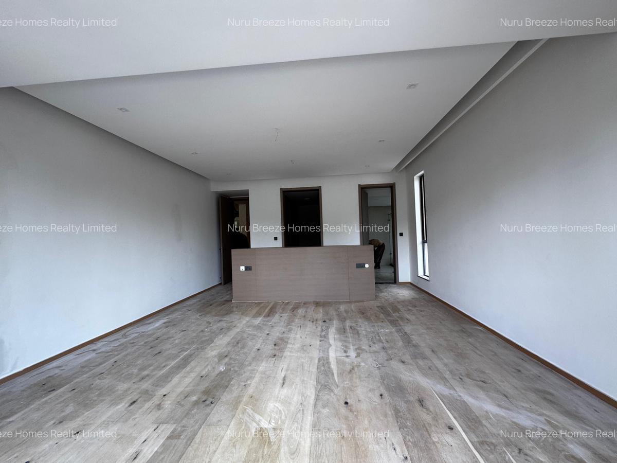 6 Bed House with En Suite in Nyari - 8