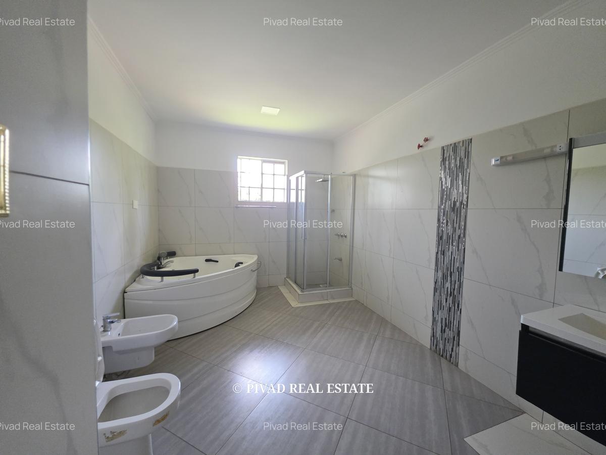 5 Bed House with Garden in Runda - 2