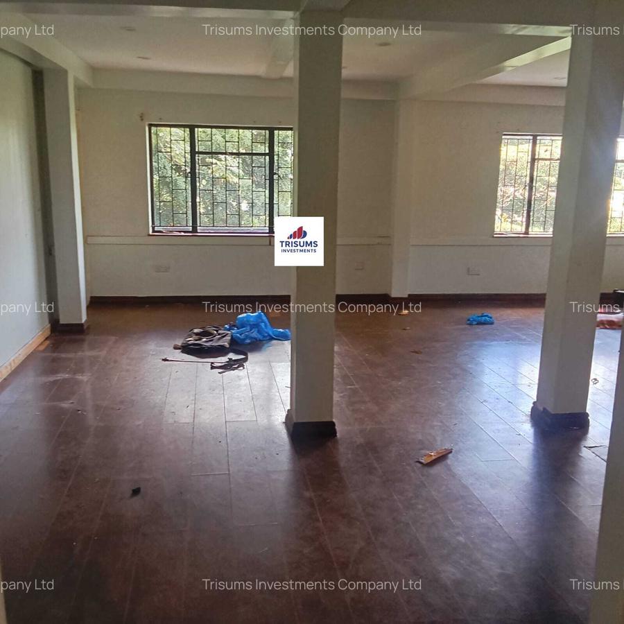 7 Bed House with En Suite in Kyuna - 8