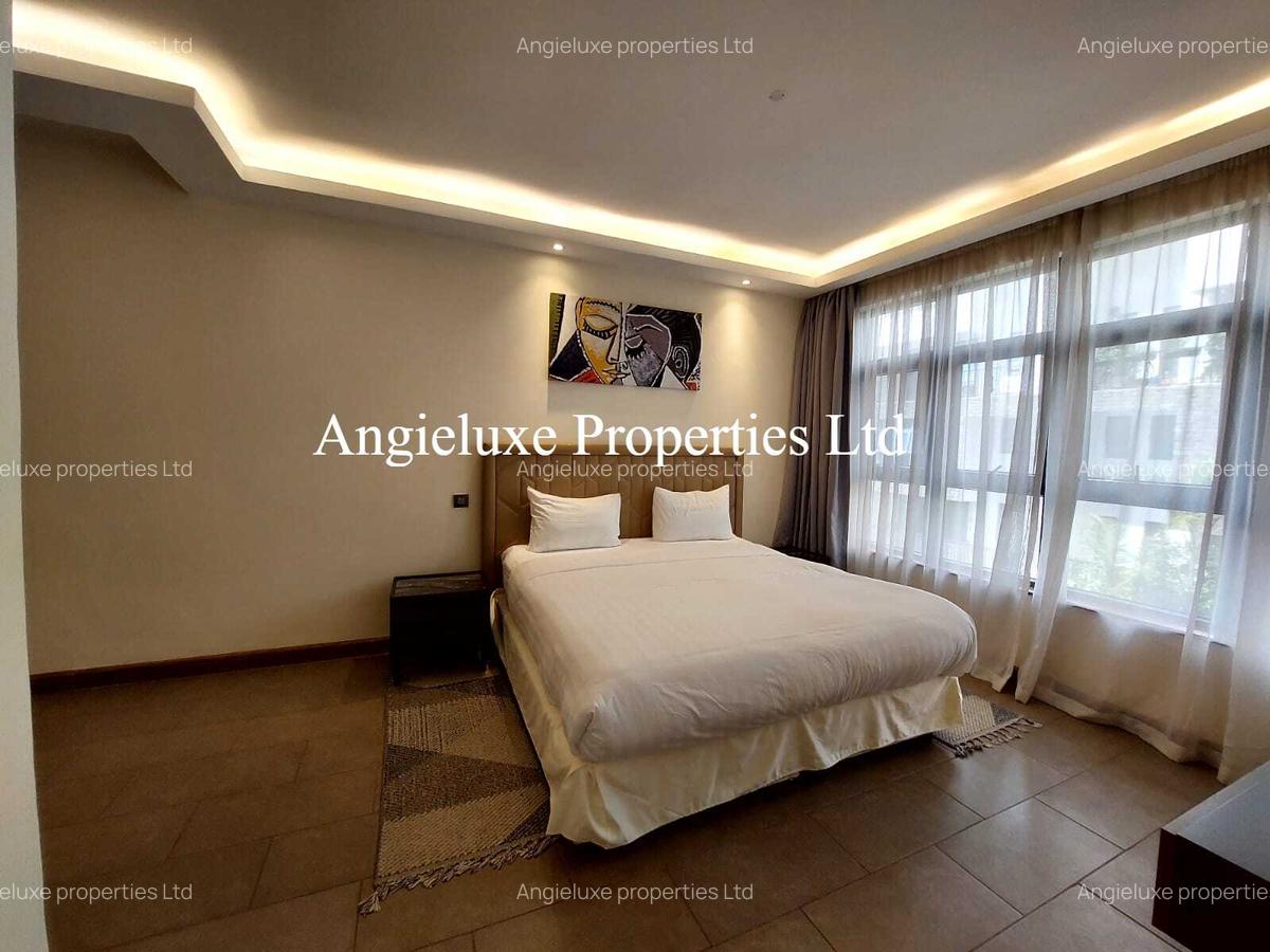 Serviced 2 Bed Apartment with En Suite at Spring Valley - 12