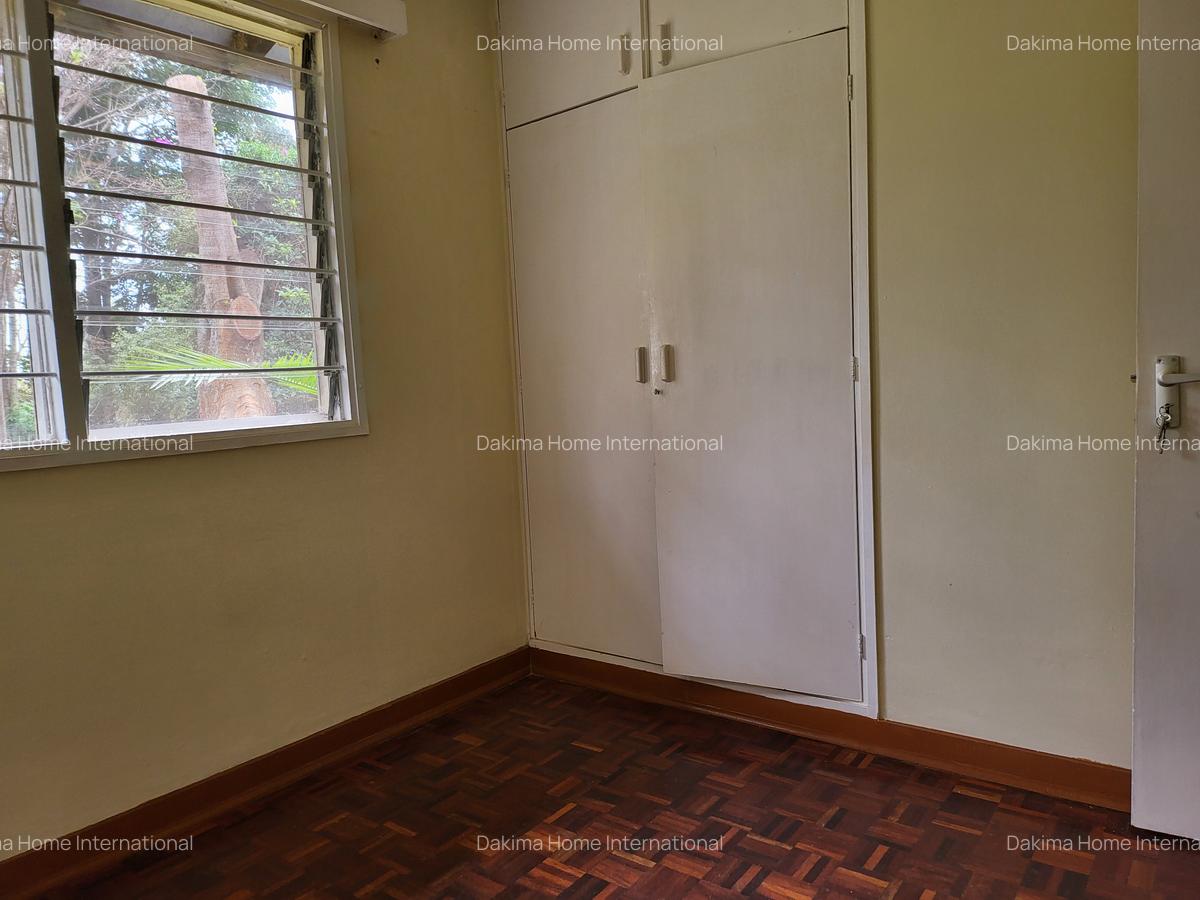 4 Bed House with En Suite in Loresho - 10