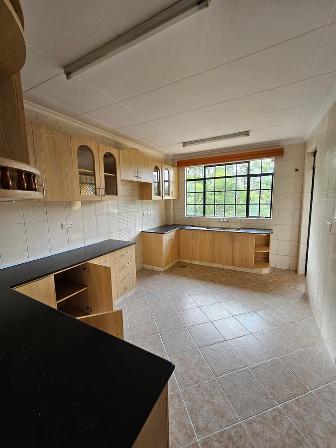 3 Bed Apartment with En Suite at Kilimani - 15