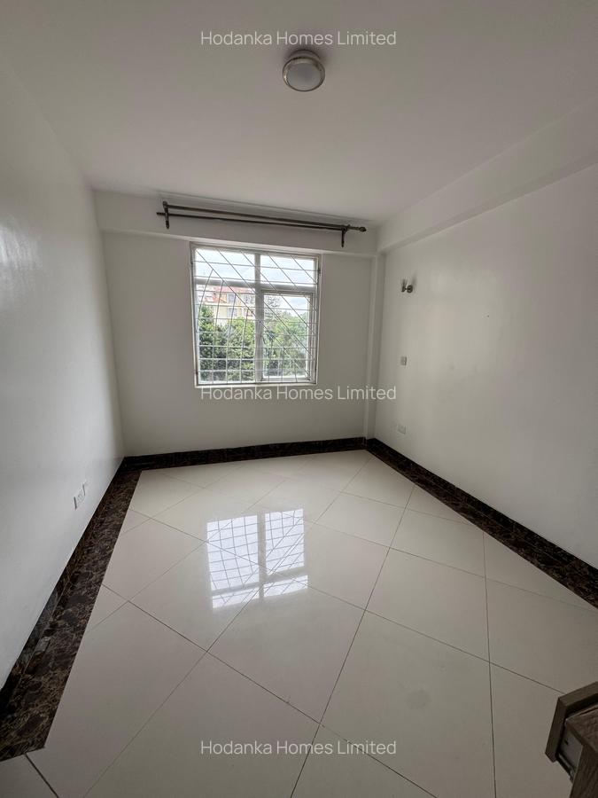 3 Bed Apartment with En Suite in Lavington - 12