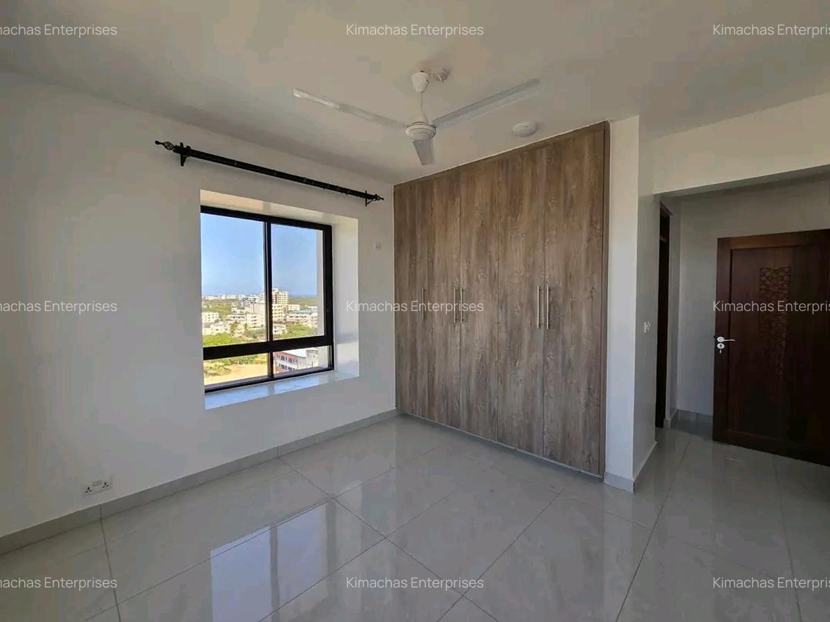 3 Bed Apartment with En Suite at Cement Road - 20