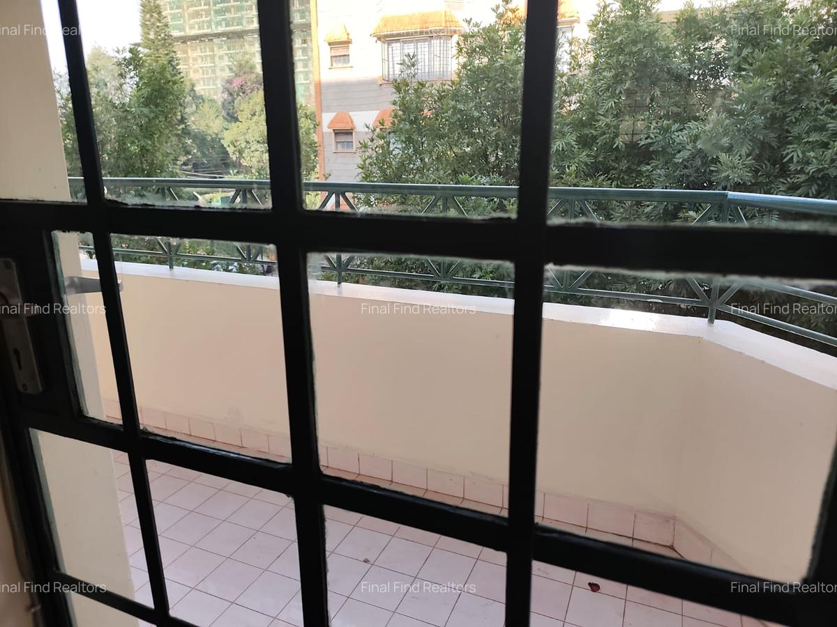 4 Bed Apartment with Staff Quarters in Westlands Area - 6