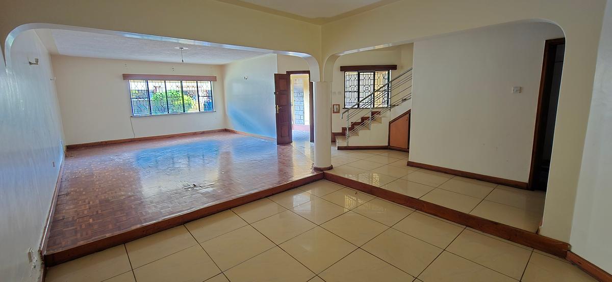 5 Bed Townhouse with En Suite at Off Gitanga Road - 16