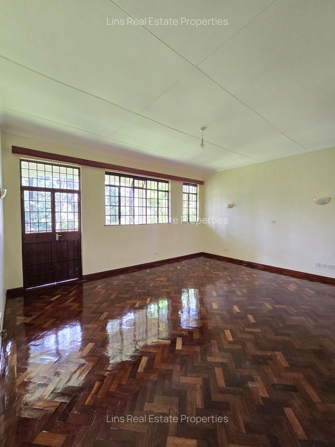 4 Bed House with En Suite in Runda - 7