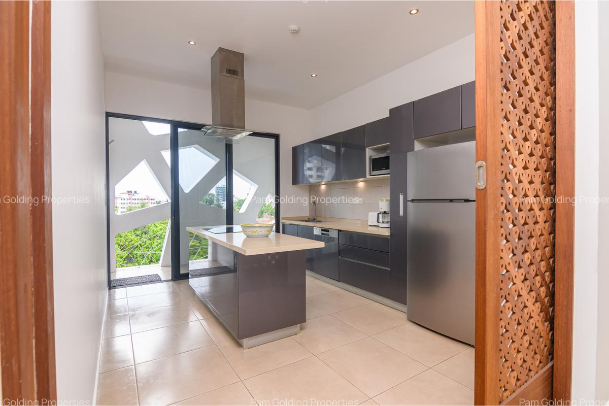 Furnished 3 Bed Apartment with En Suite in Tudor - 12