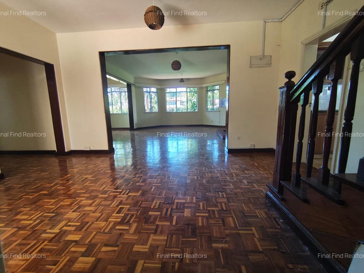 5 Bed House with Staff Quarters in Runda - 8