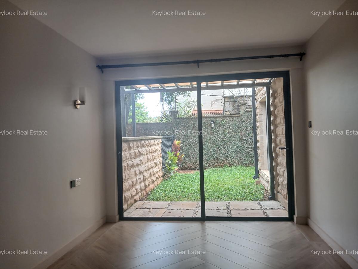 5 Bed Townhouse with En Suite in Lavington - 7