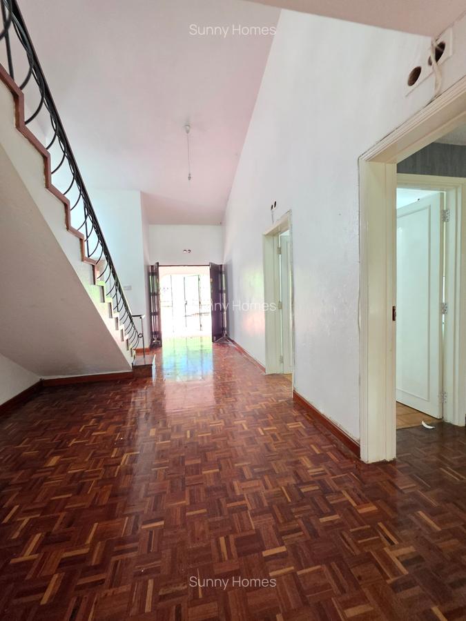 4 Bed House with En Suite at Hill View Estate - 12