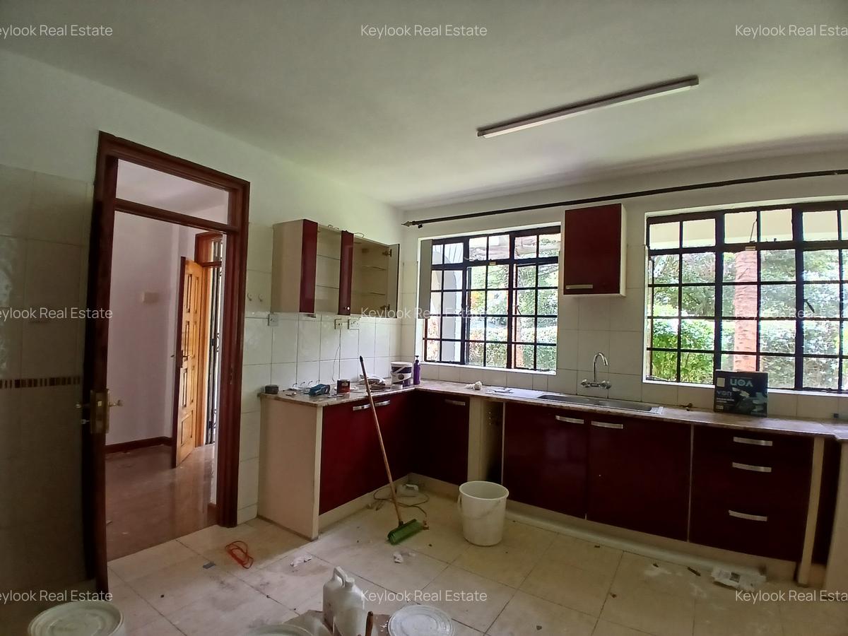 4 Bed Townhouse with En Suite at Lavington Green - 5