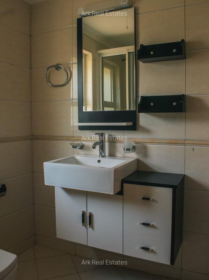 4 Bed Villa with En Suite at Green Park - 14