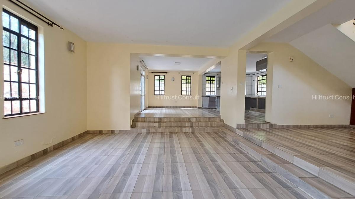 5 Bed Villa with En Suite at Westlands - 2