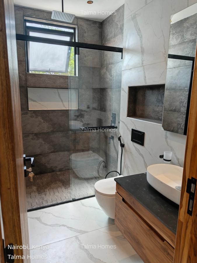 2 Bed Apartment with En Suite at Peponi Road - 12