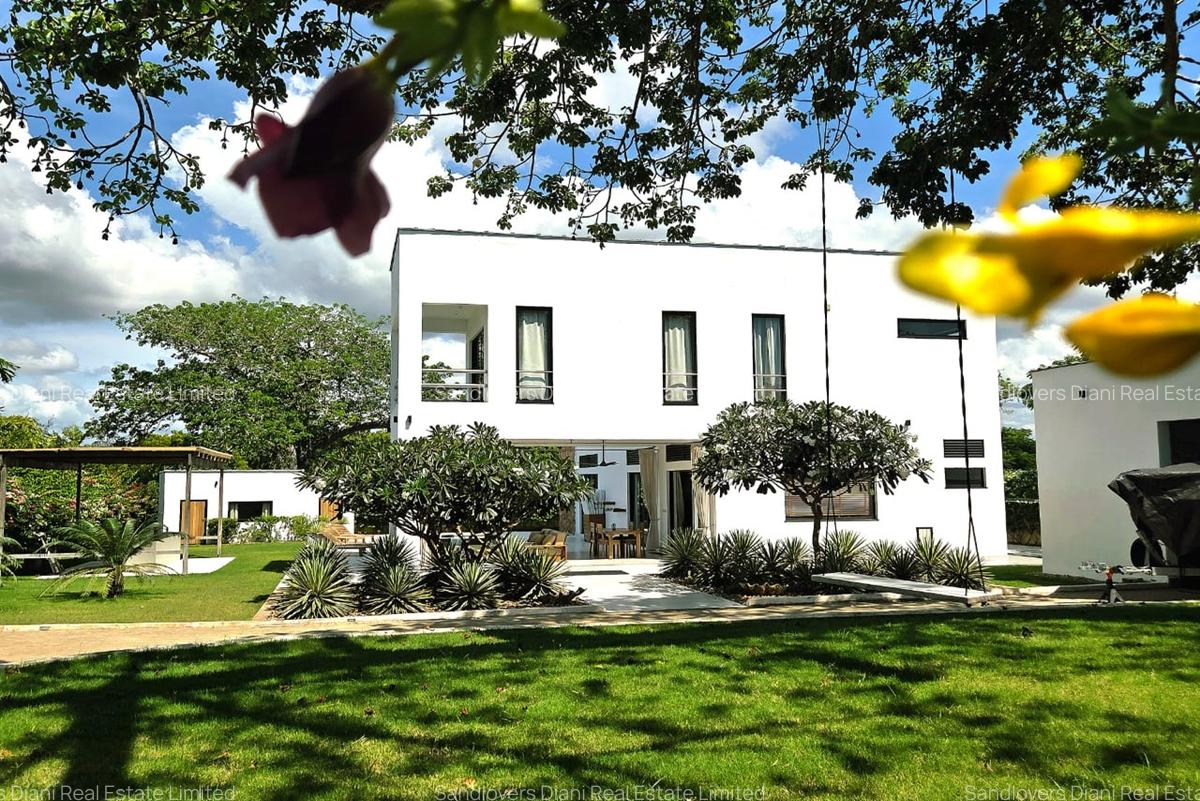 4 Bed Villa with En Suite in Diani - 11