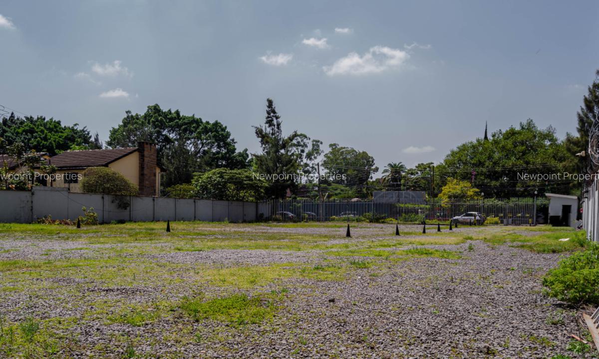 0.8 ac Land in Kilimani - 1