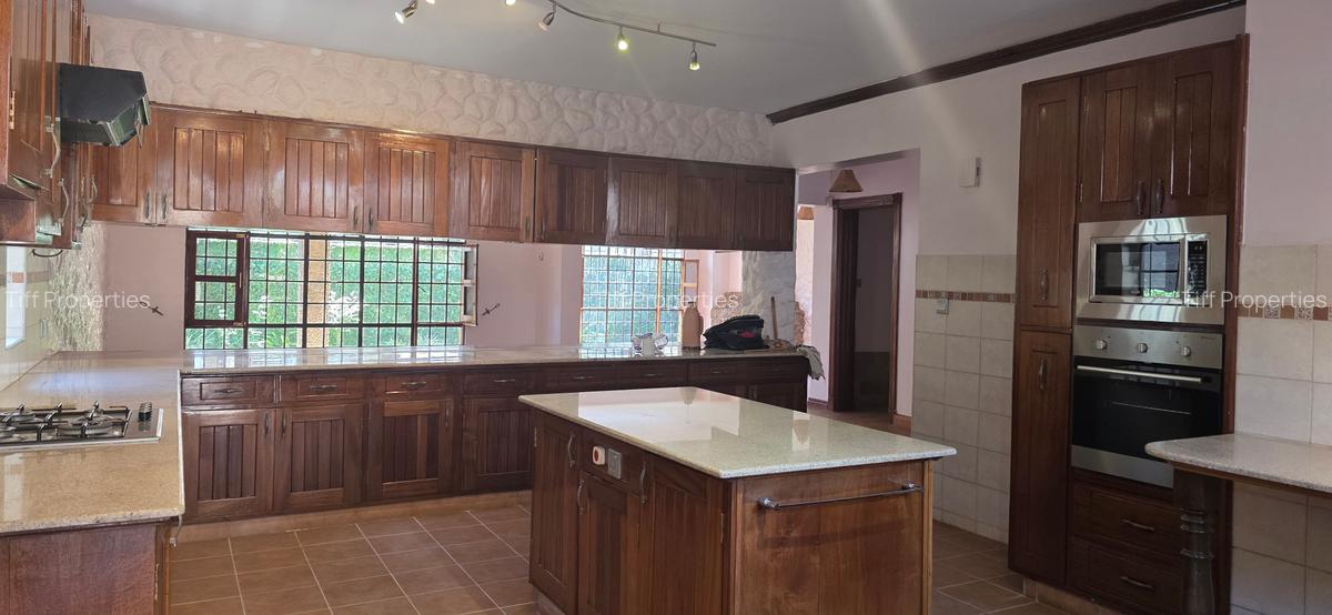 4 Bed Townhouse in Spring Valley - 4