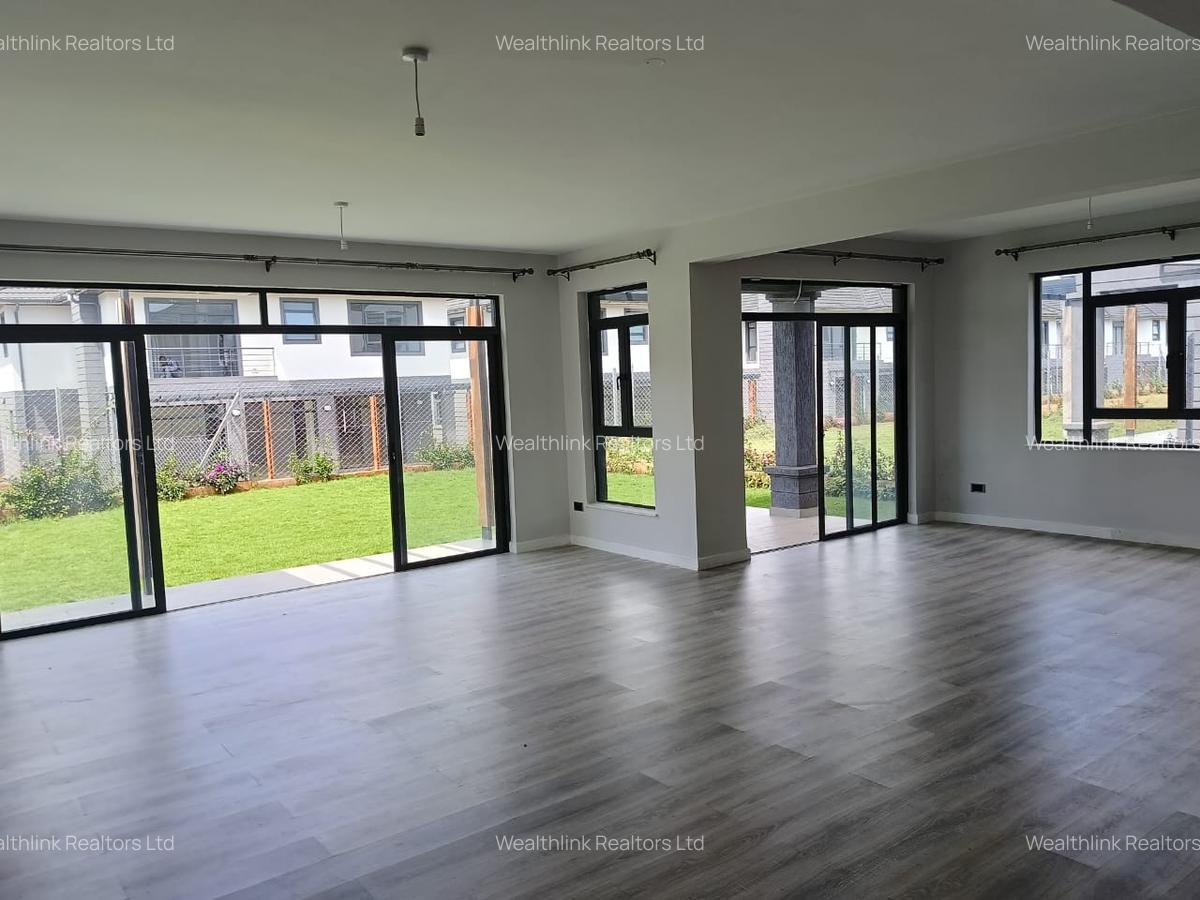 3 Bed Townhouse with En Suite at Five Star Paradise - 2