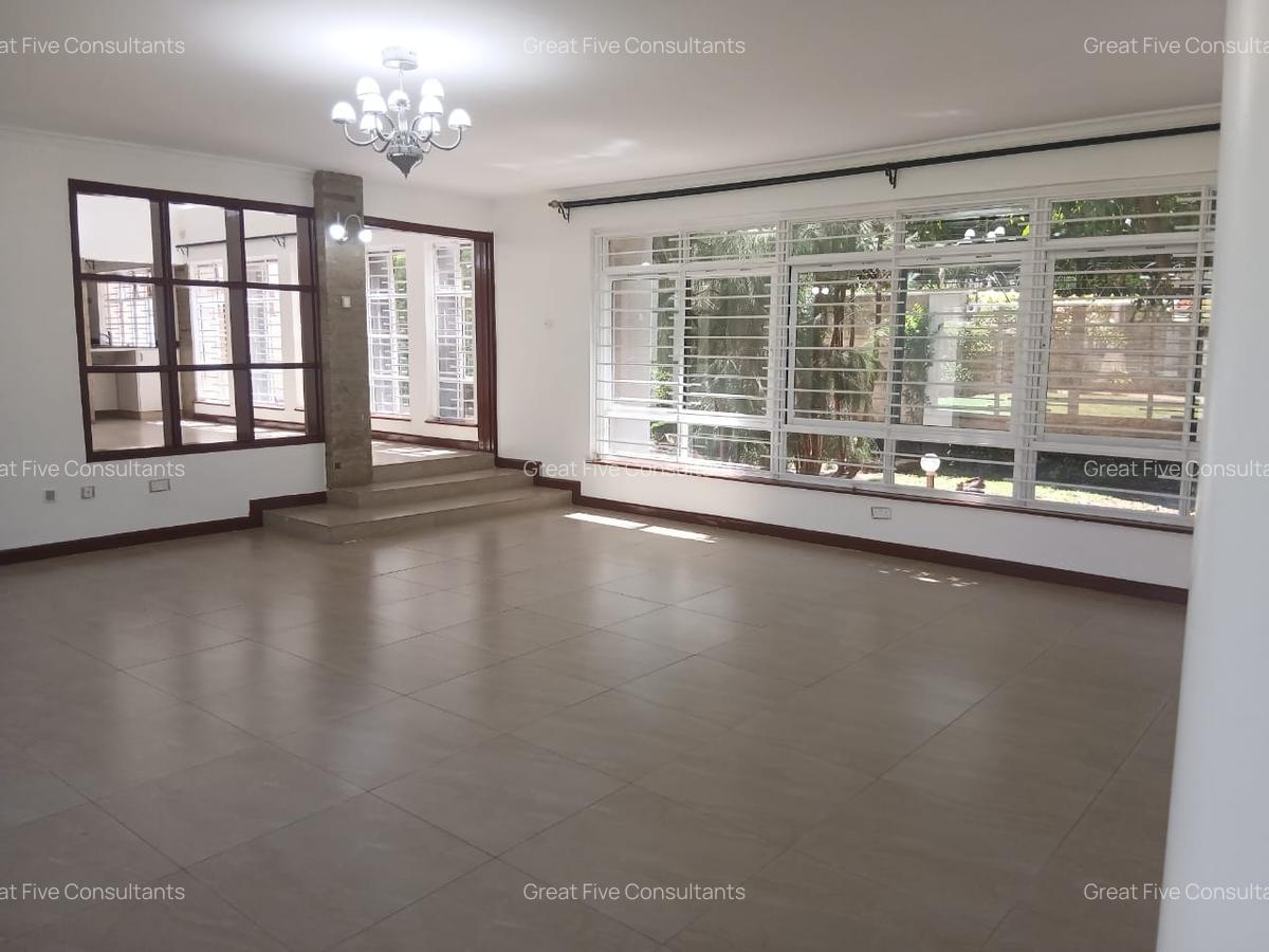 4 Bed House with En Suite in Runda - 4