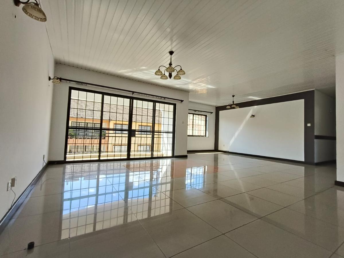 3 Bed Apartment with En Suite in Westlands Area - 1