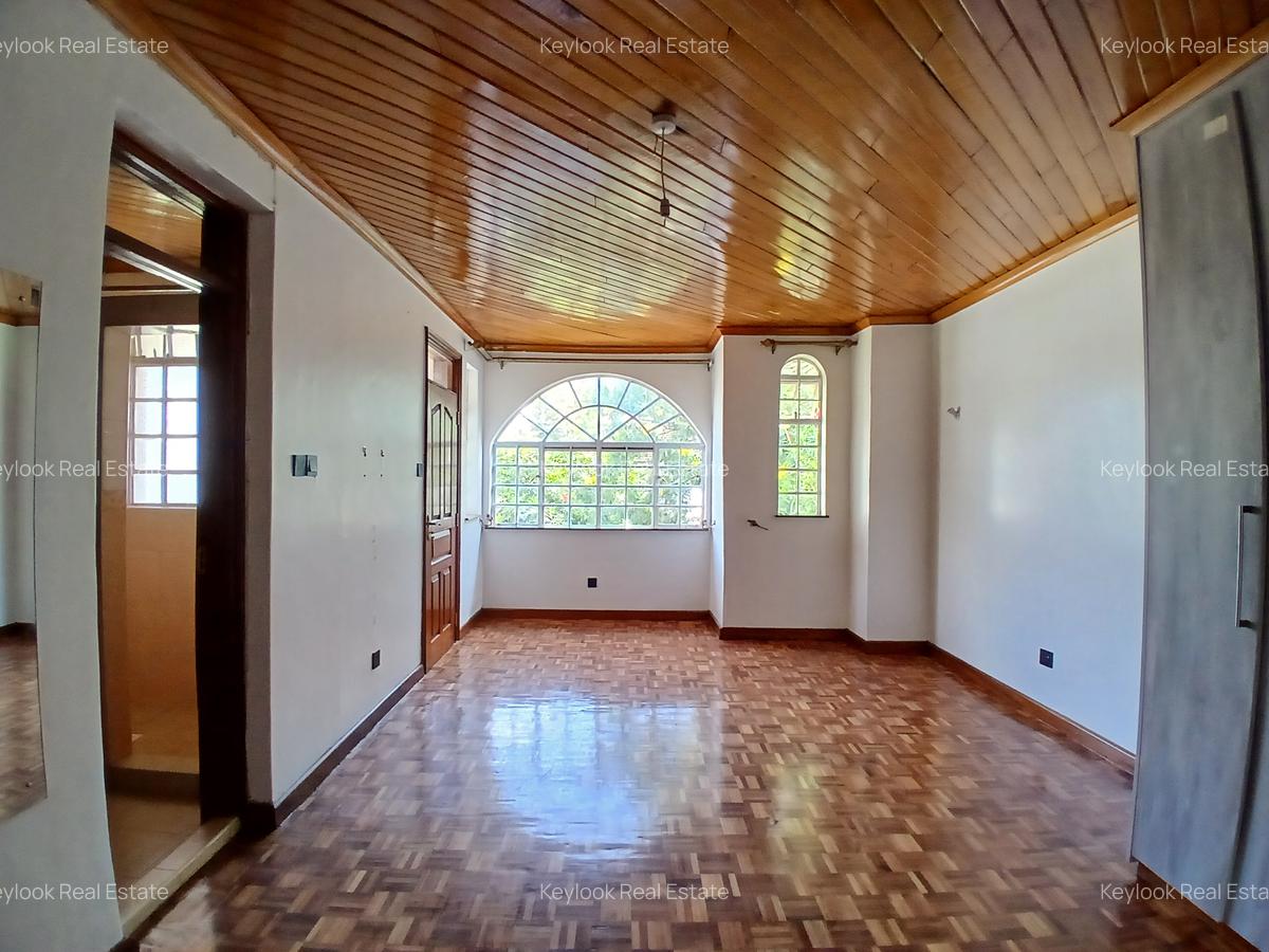 4 Bed Townhouse with En Suite in Lavington - 14