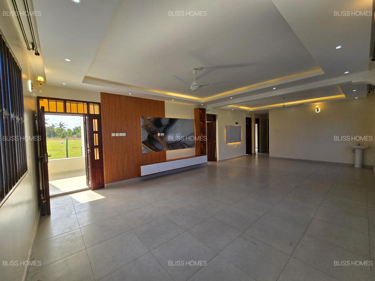 3 Bed Townhouse with En Suite at Tezo - 7