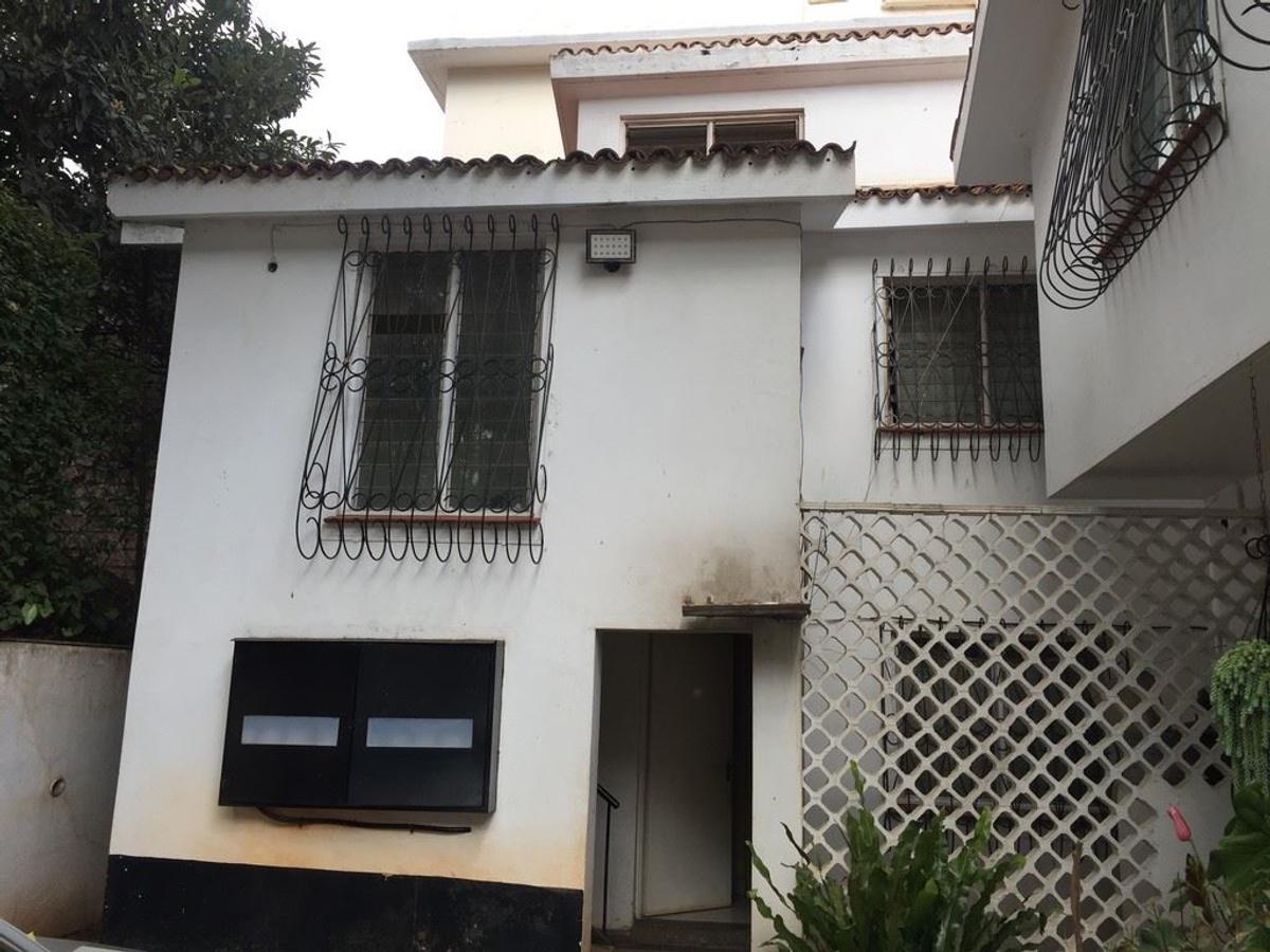 4 Bed House with En Suite in Rhapta Road - 8